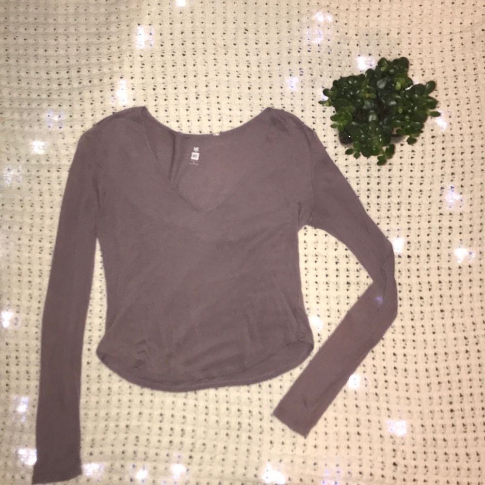 Long sleeve, slim fit shirt